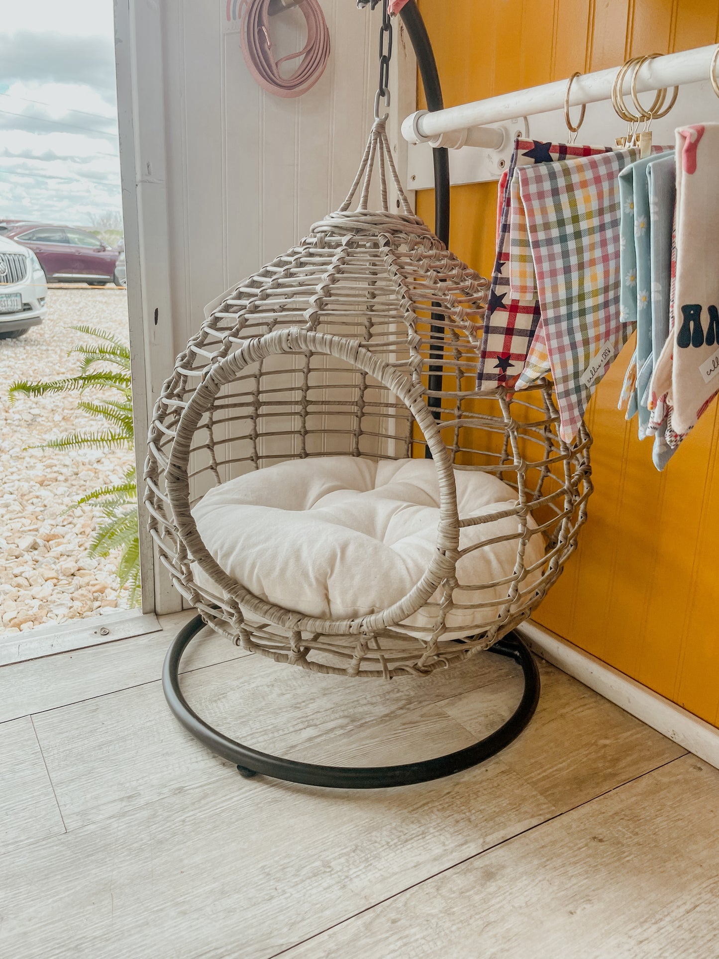 Hanging Pet Egg Chair